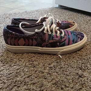 Vans Women's Colorful Patterned Sneakers